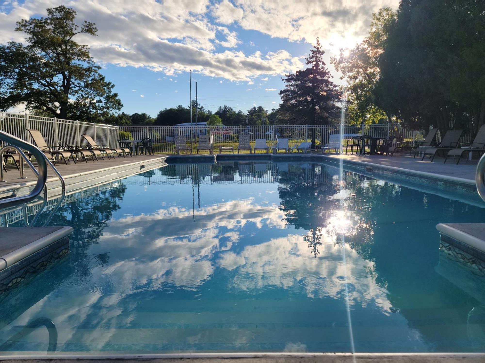 Captain'S Inn And Suites Alexandria Bay Dış mekan fotoğraf